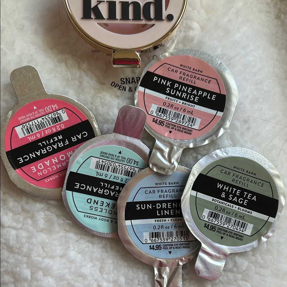 Bath & Body Works Be Kind Pink Car Fragrance Holder - Picture 2 of 3